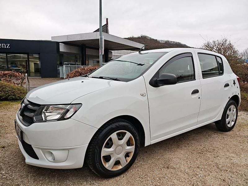 Gebraucht Dacia Sandero 75 PS (55 kW) 2014 Weiß Limousine