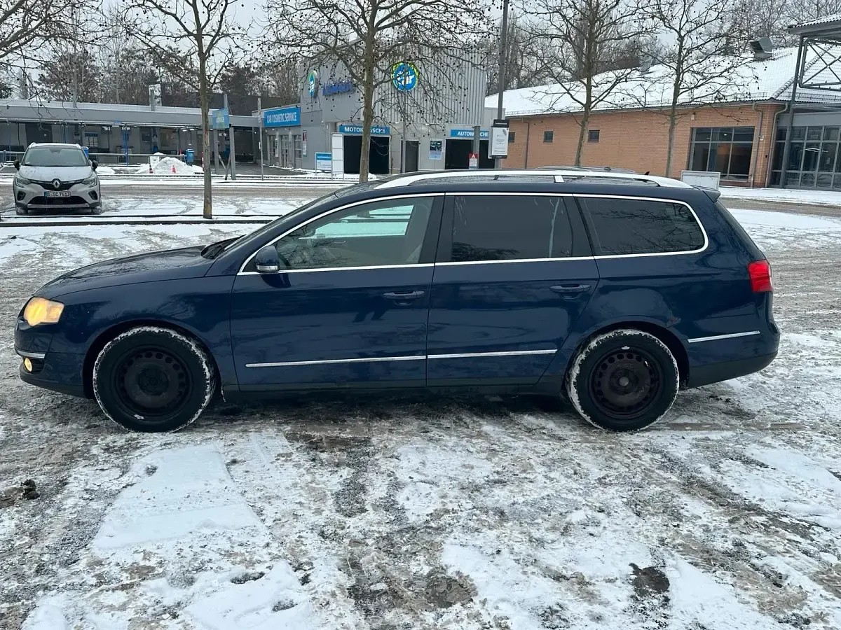 Usata VW Passat 130 CV (95 kW) 2005 Blu Station wagon