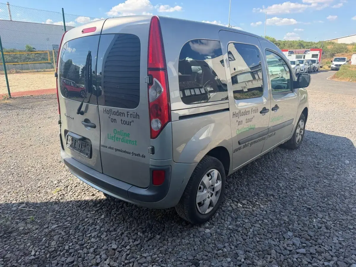 Gebraucht Renault Kangoo Expression 86 PS (63 kW) 2010 Beige Kombi