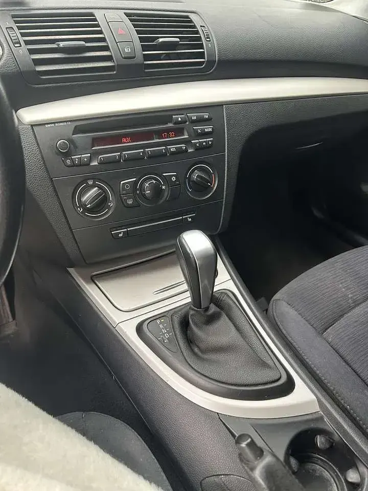 Brugt BMW 120 177 HK (130 kW) 2009 Grå Hatchback
