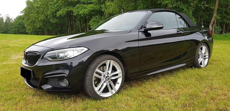 Schwarz Gebraucht 2017 BMW 220 M Sport Cabrio | 20.890 € (Fairer Preis) - Bild 1/4