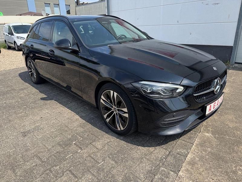 Schwarz Gebraucht 2022 Mercedes C220 Limousine | 24.290 € (Superpreis) - Bild 1/4
