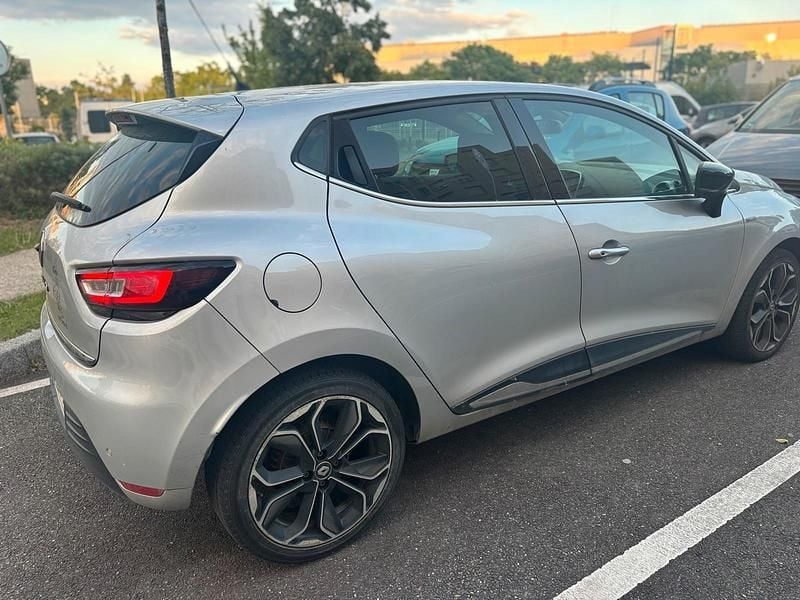 Gebraucht Renault Clio IV 90 PS (66 kW) 2017 Grau Limousine