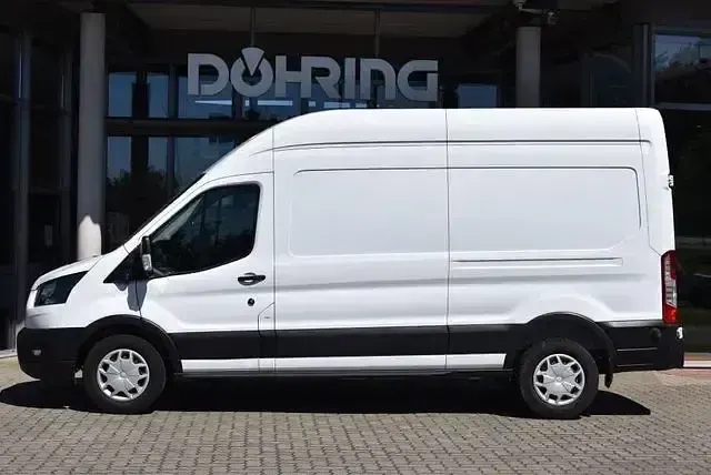 Gebraucht Ford Transit Trend 131 PS (96 kW) 2024 Weiß Van