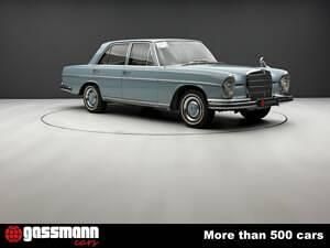 Gebraucht Mercedes 250 131 PS (96 kW) 1966 Blau Limousine