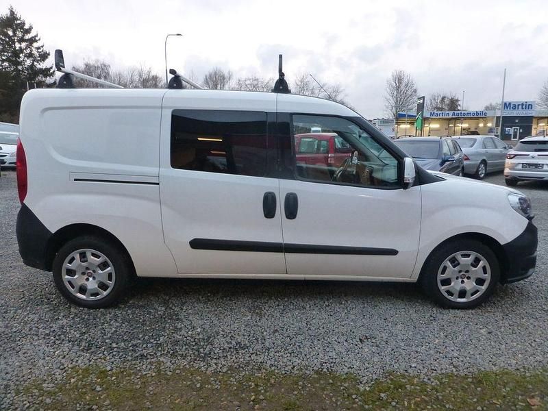 Gebraucht Fiat Doblò 95 PS (69 kW) 2017 Weiß Van / Kleinbus