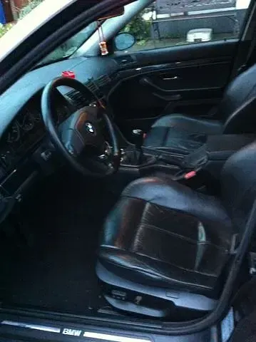 Gebraucht BMW 523 M Sport 170 PS (125 kW) 1997 Weiß Limousine