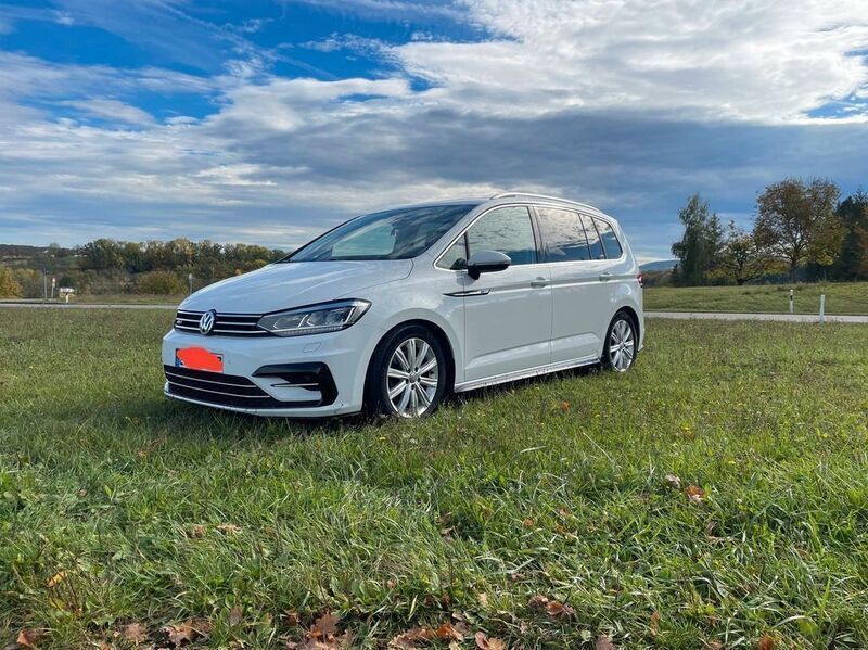 Gebraucht VW Touran Highline 150 PS (110 kW) 2017 Weiß Van / Kleinbus