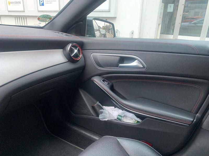 Gebraucht Mercedes CLA250 211 PS (155 kW) 2015 Grau Limousine