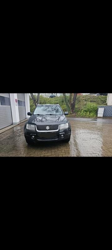 Schwarz Gebraucht 2008 Suzuki Grand Vitara SUV | 5.450 € (Fairer Preis) - Bild 1/4