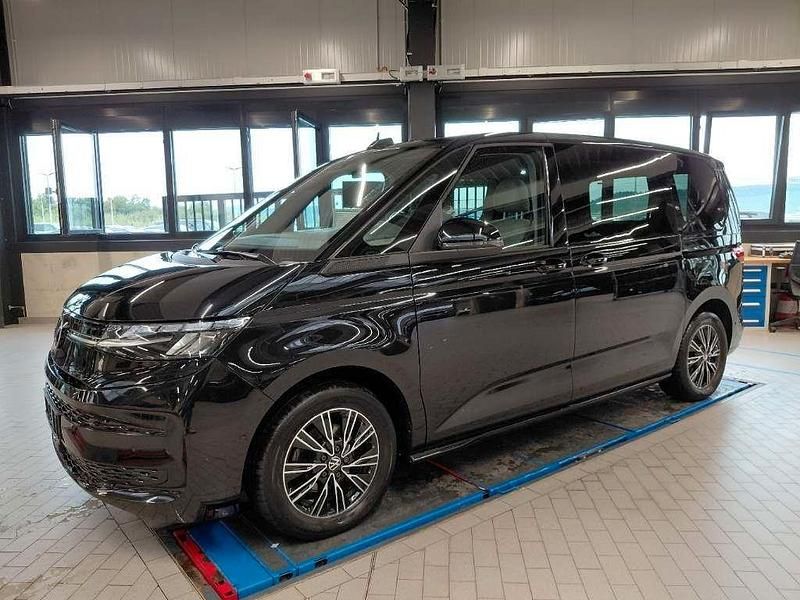 Deep black Gebraucht 2023 VW T7 Life Van | 45.820 € - Bild 1/4