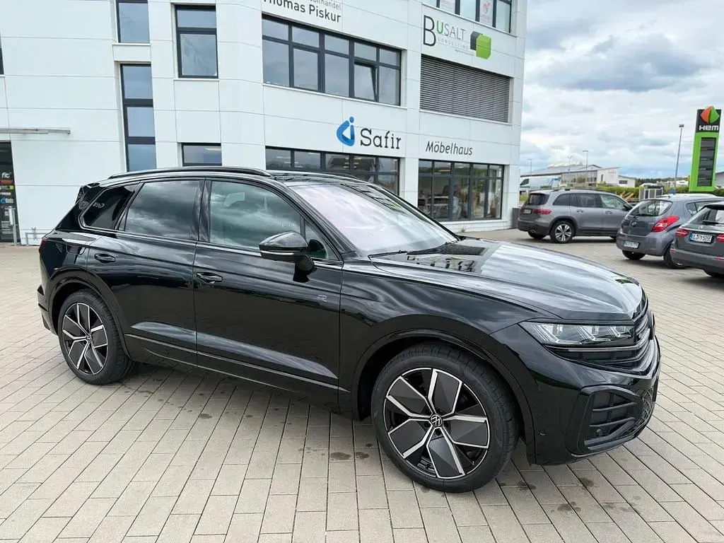 Neu VW Touareg Edition 286 PS (210 kW) 2026 Schwarz SUV