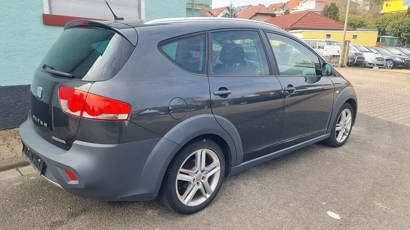 Gebraucht Seat Altea XL 105 PS (77 kW) 2011 Grau Van / Kleinbus