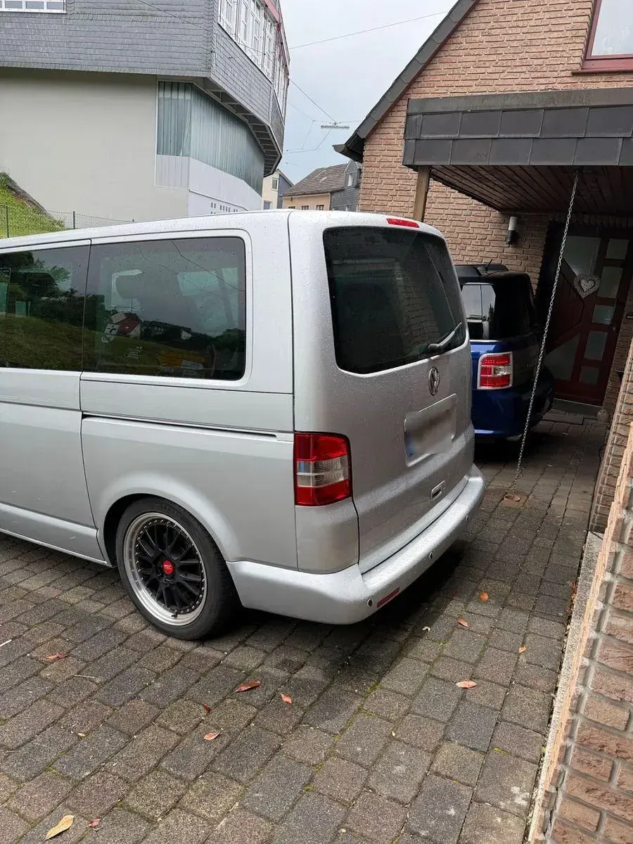 Gebraucht VW Multivan 174 PS (127 kW) 2005 Silber Van / Kleinbus