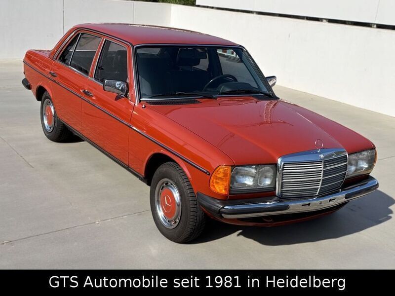 Braun Gebraucht 1983 Mercedes 200 Limousine | 8.900 € - Bild 1/4