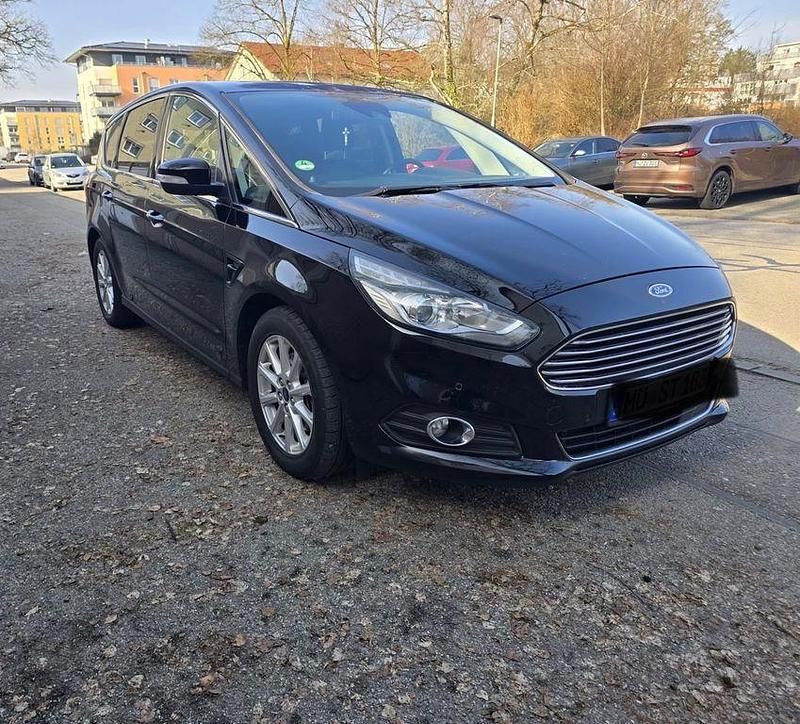 Gebraucht Ford S-MAX S 190 PS (139 kW) 2016 Schwarz Van / Kleinbus
