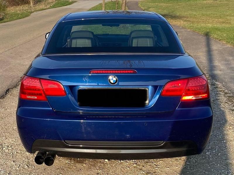 Gebraucht BMW 325 Cabriolet Performance 218 PS (160 kW) 2012 Blau Cabrio
