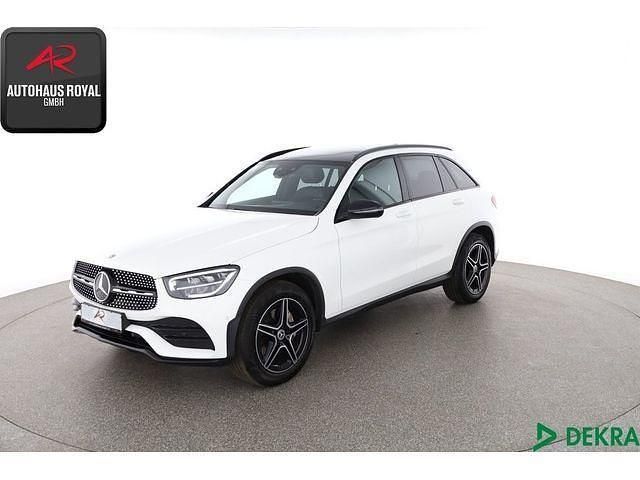 Weiss Gebraucht 2021 Mercedes 200 AMG SUV | 36.880 € (Fairer Preis) - Bild 1/4