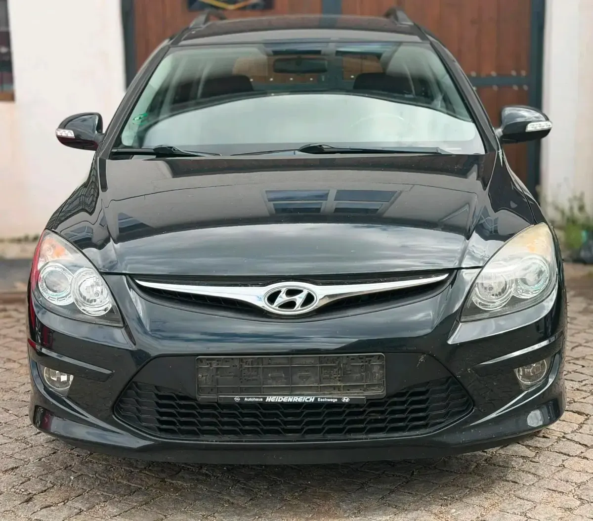Gebraucht Hyundai i30 90 PS (66 kW) 2011 Schwarz Kombi