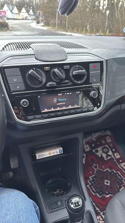 Gebraucht VW up! 60 PS (44 kW) 2018 Weiß Kleinwagen