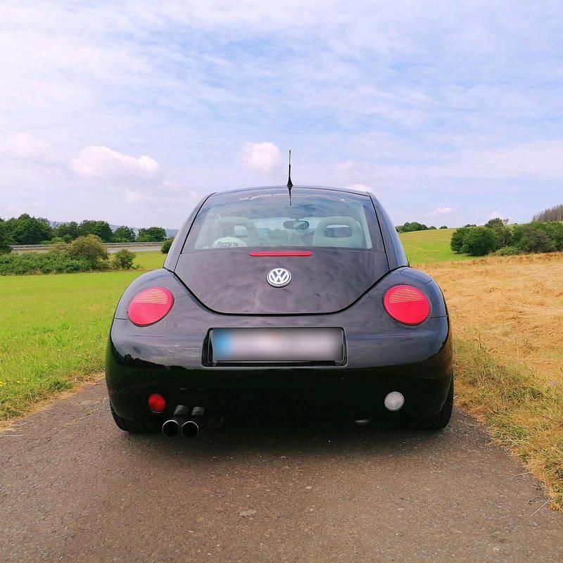 Gebraucht VW New Beetle 90 PS (66 kW) 1999 Schwarz Kleinwagen