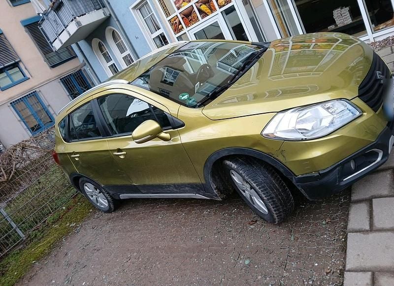 Gebraucht VW Golf VII 116 PS (85 kW) 2014 Grün Limousine