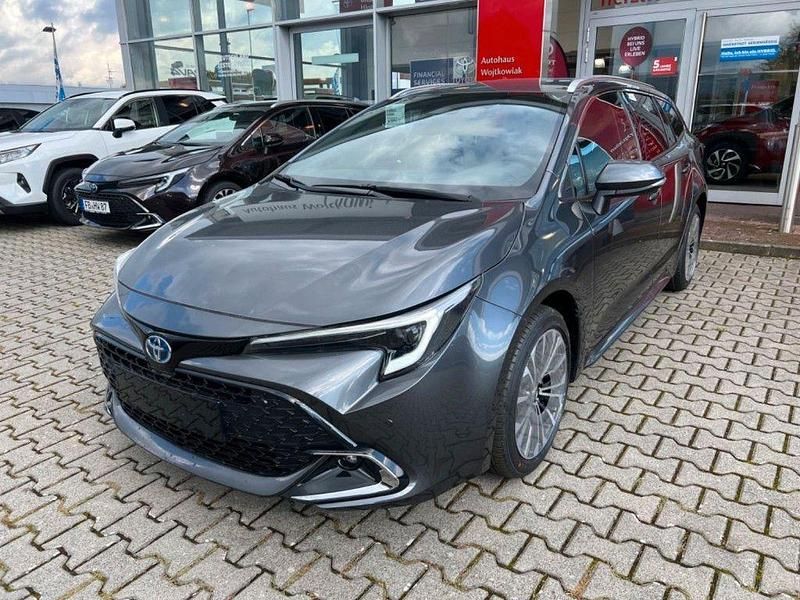 Grau Neu 2025 Toyota Corolla Limousine | 35.190 € - Bild 1/3