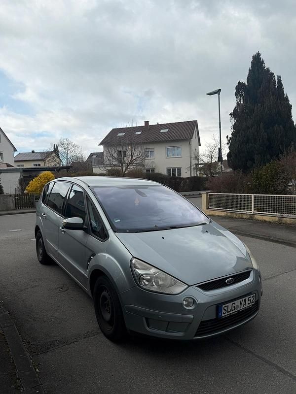 Gebraucht Ford S-MAX S 140 PS (102 kW) 2010 Van / Kleinbus