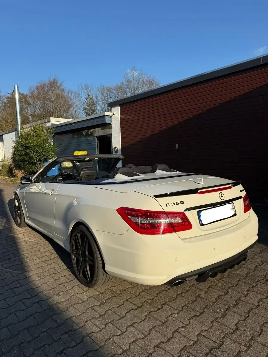 Gebraucht Mercedes E350 265 PS (194 kW) 2011 Weiß Cabrio