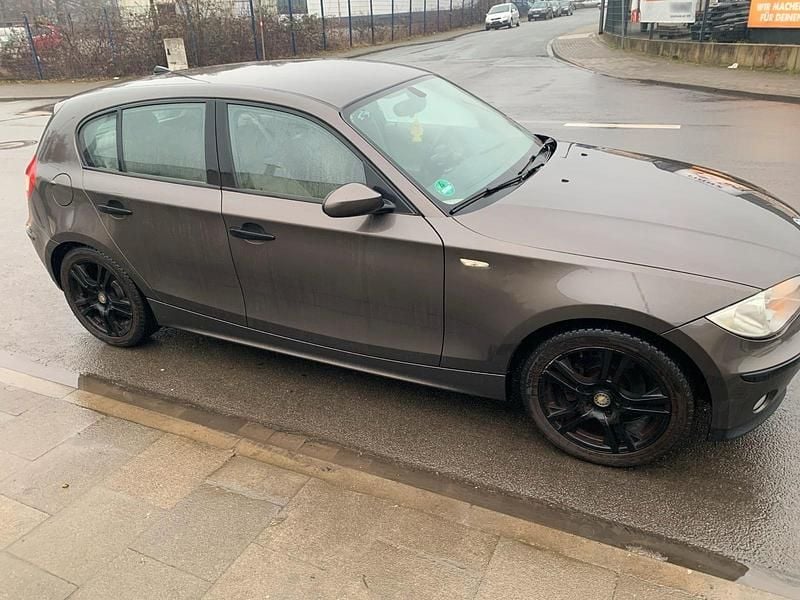 Gebraucht BMW 116 116 PS (85 kW) 2007 Braun Kleinwagen