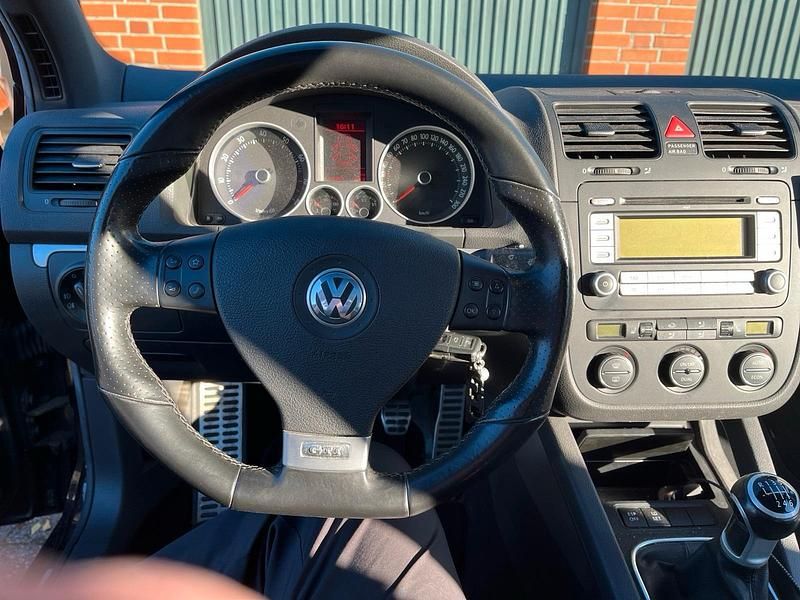 Gebraucht VW Golf GTI 200 PS (147 kW) 2007 Violet Coupé