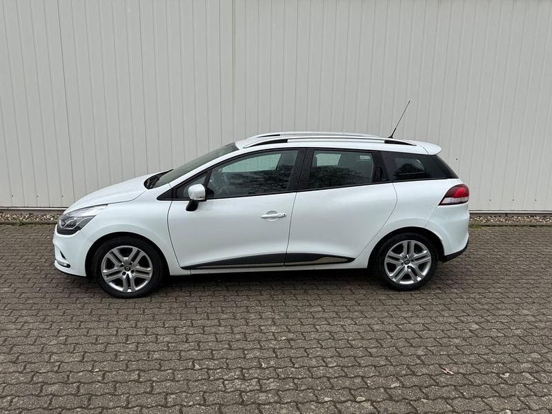Gebraucht Renault Clio IV 90 PS (66 kW) 2017 Weiß Limousine