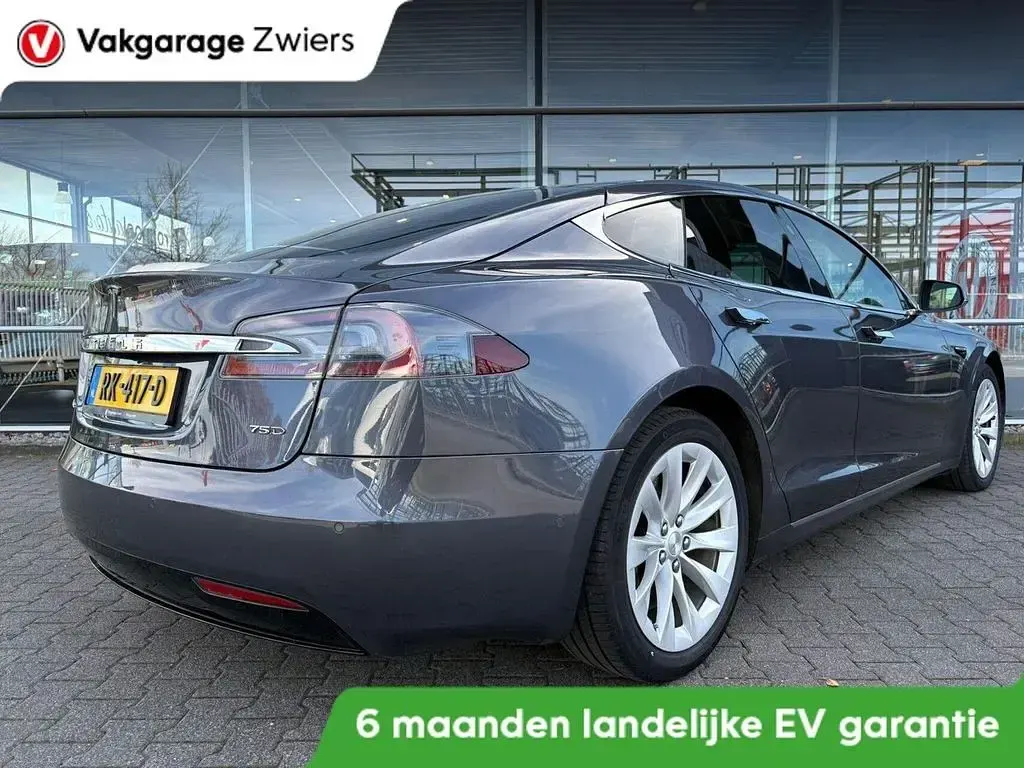 Second-hand Tesla Model S 244 kW (333 CP) 2017 Gri Hatchback