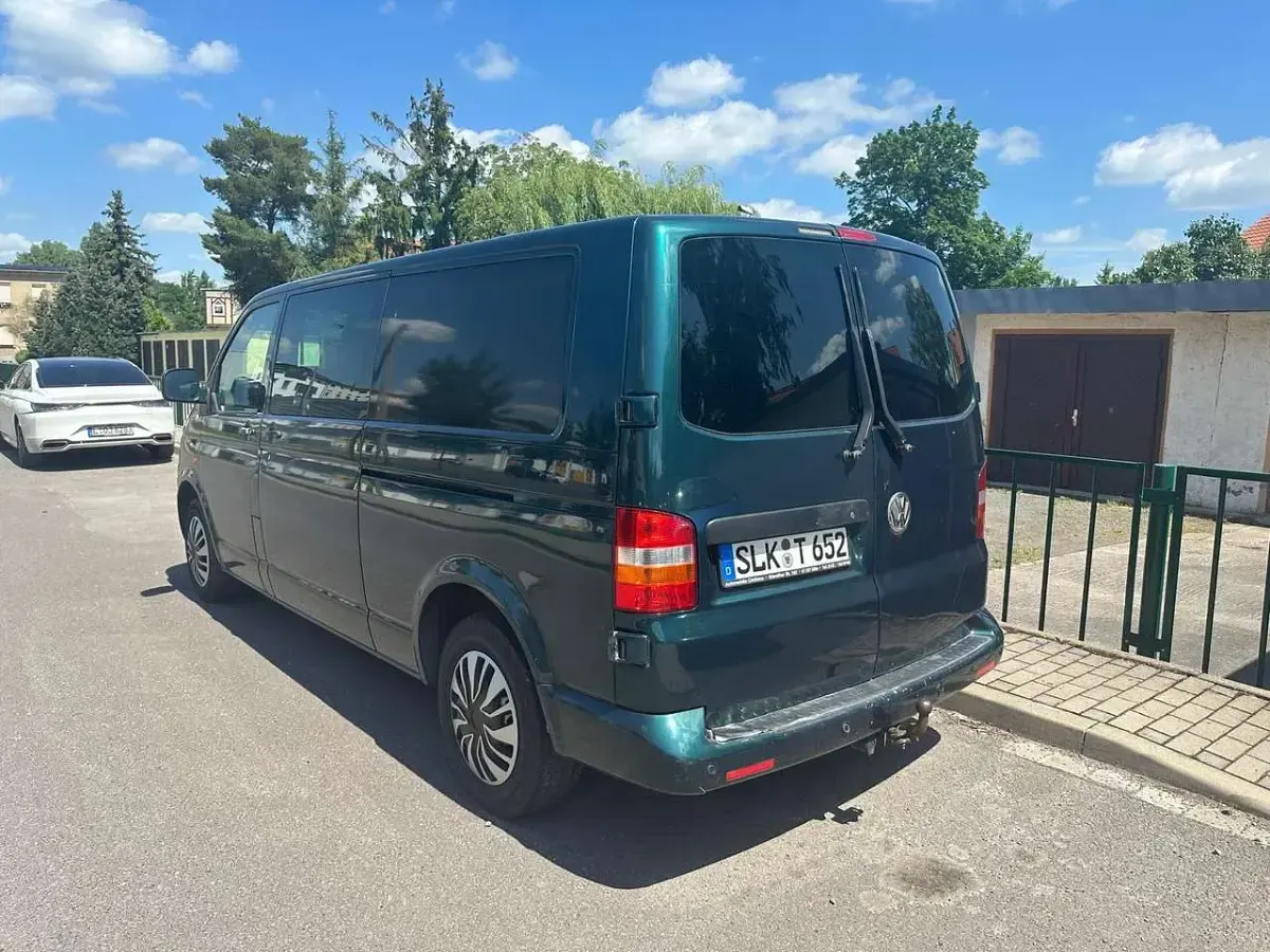 Gebraucht VW Caravelle 131 PS (96 kW) 2007 Grün Van