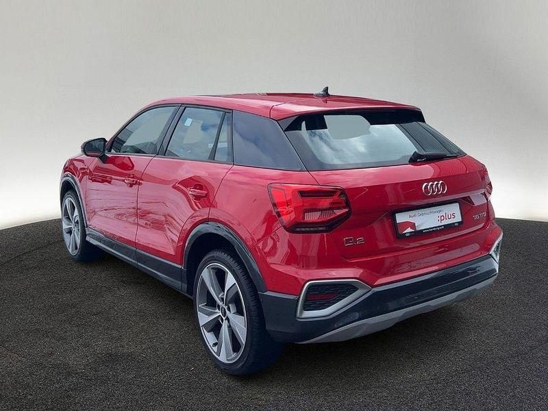 Gebraucht Audi Q2 Ambiente 150 PS (110 kW) 2021 Tangorot metallic SUV
