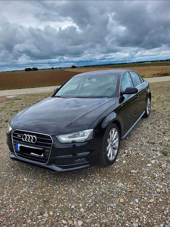 Schwarz Gebraucht 2014 Audi A4 S-Line Limousine | 10.200 € (Superpreis) - Bild 1/4