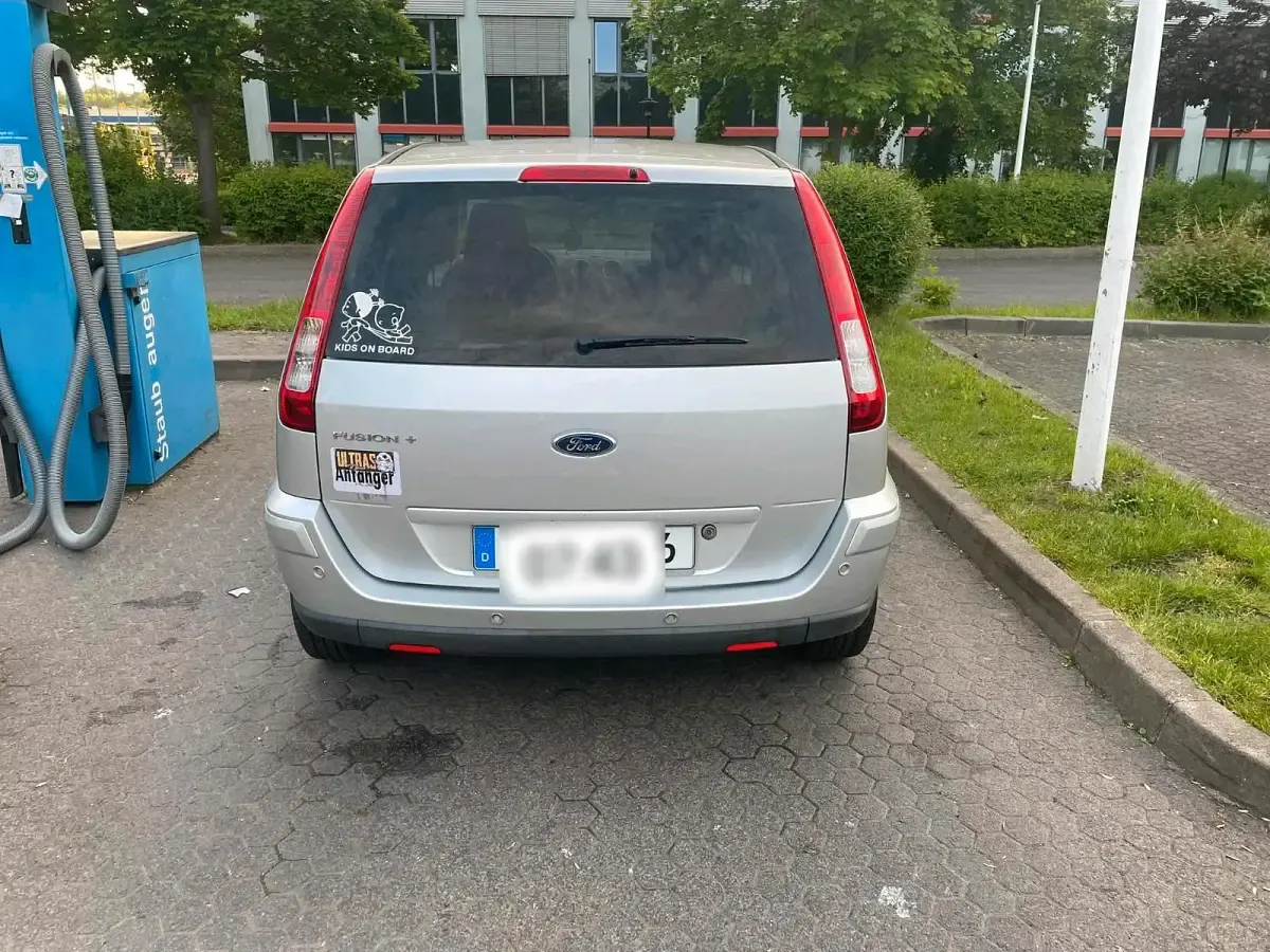 Gebraucht Ford Fusion 101 PS (74 kW) 2007 Grau Kleinwagen