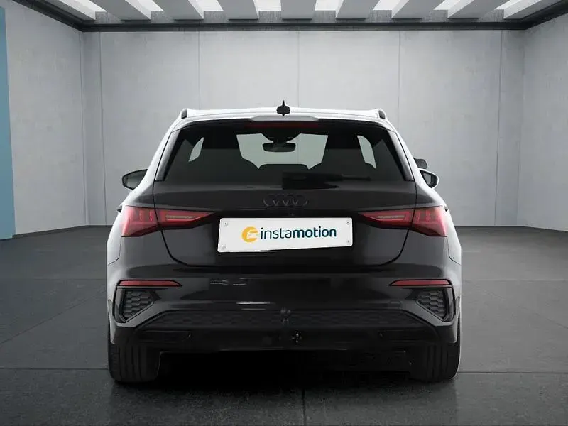 Gebraucht Audi A3 Sportback 150 PS (110 kW) 2024 Schwarz Kleinwagen
