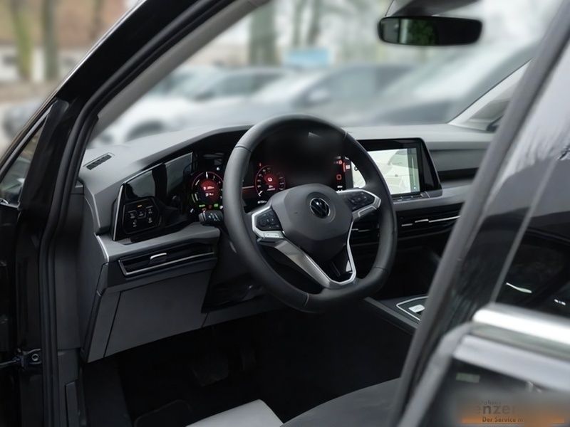 Gebraucht VW Golf VIII Style 150 PS (110 kW) 2020 Schwarz Limousine