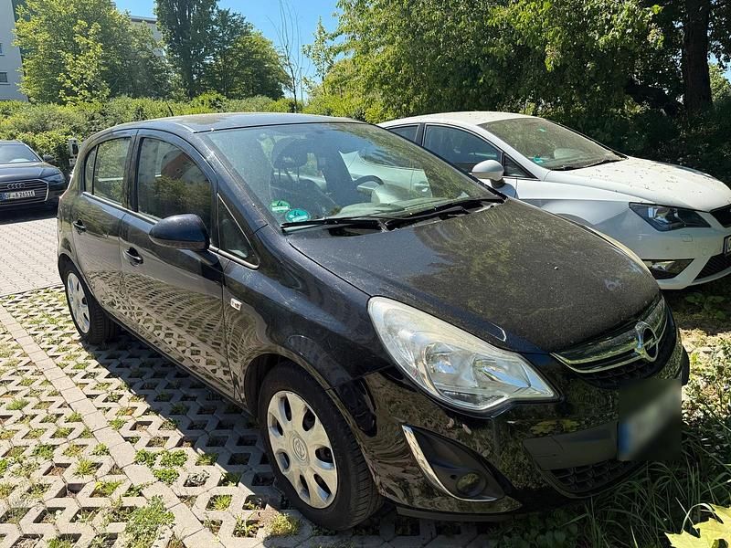 Second-hand Opel Corsa 86 CP (63 kW) 2011 Negru Hatchback