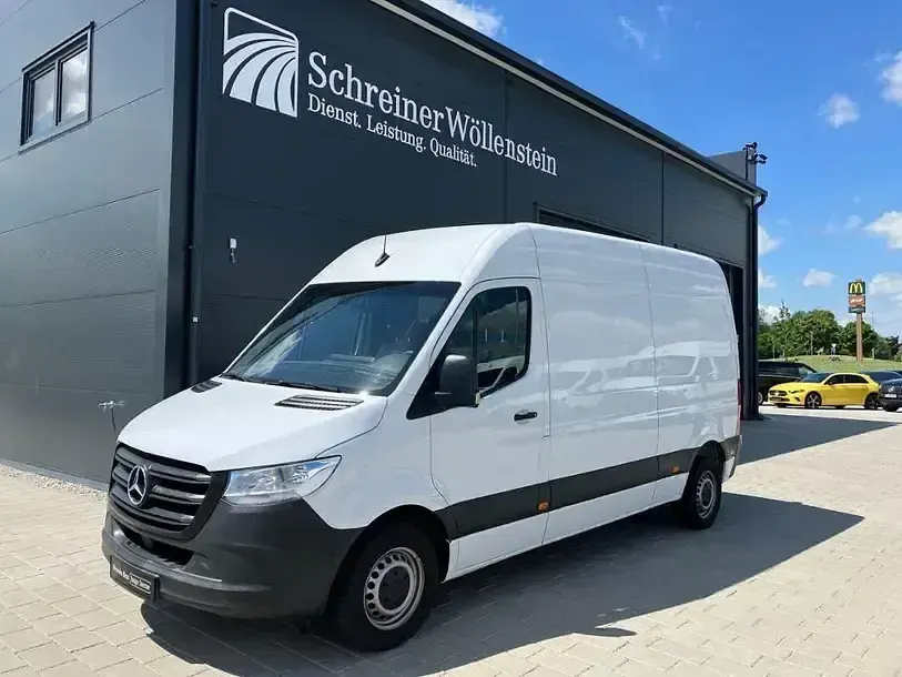 Gebraucht Mercedes Sprinter 114 PS (83 kW) 2023 Arktikweiß Van