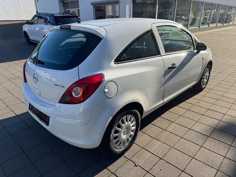 Gebraucht Opel Corsa Selection 69 PS (50 kW) 2012 Weiß Kleinwagen