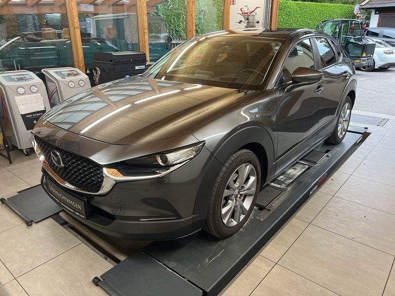Grau Gebraucht 2022 Mazda CX-30 Selection SUV | 22.270 € (Fairer Preis) - Bild 1/4