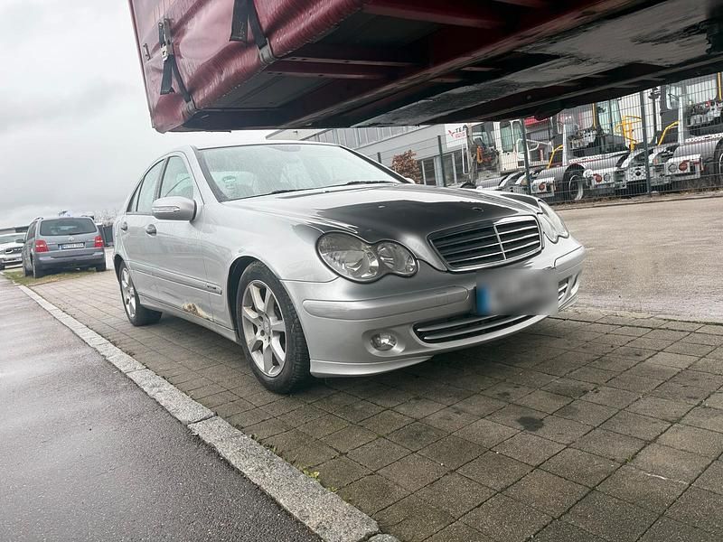 Gebraucht Mercedes C200 122 PS (89 kW) 2005 Silber Limousine