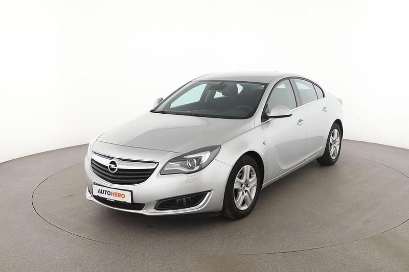 Grau Gebraucht 2015 Opel Insignia Edition Limousine | 9.740 € (Fairer Preis) - Bild 1/3