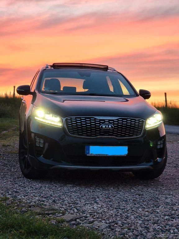 Schwarz Gebraucht 2018 Kia Sorento GT-Line SUV | 17.900 € (Guter Preis) - Bild 1/4