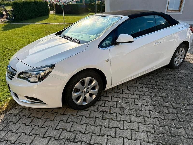 Weiß Gebraucht 2013 Opel Cascada Cabrio | 6.950 € (Guter Preis) - Bild 1/4