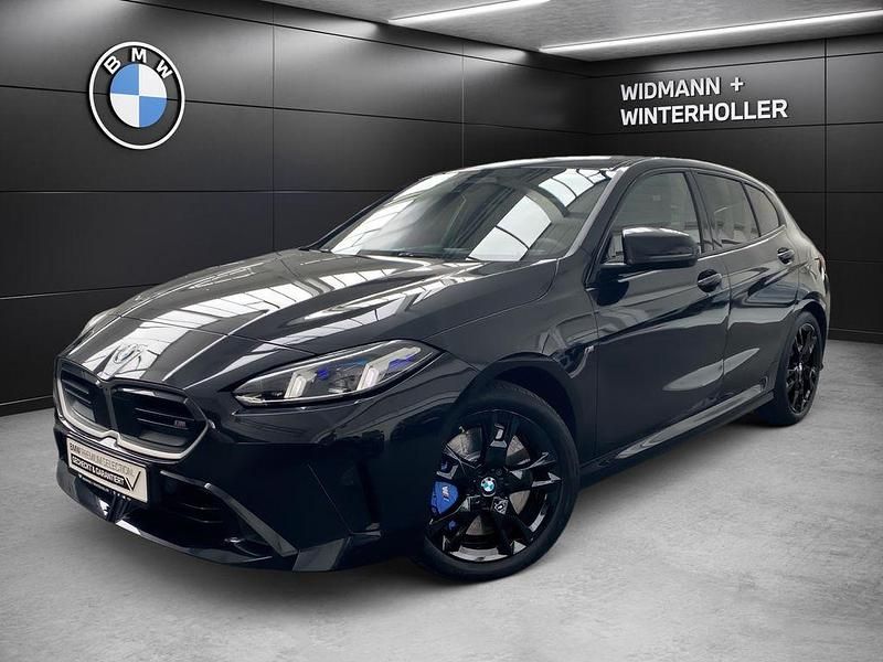 Schwarz Gebraucht 2024 BMW M135 Performance Kleinwagen | 44.880 € - Bild 1/3