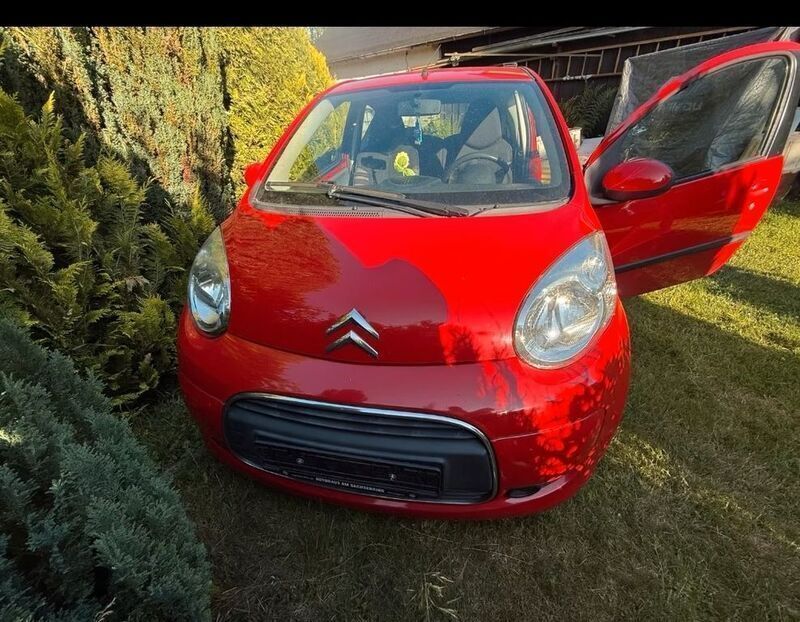 Rot Gebraucht 2009 Citroën C1 Style Kleinwagen | 1.700 € (Guter Preis) - Bild 1/4
