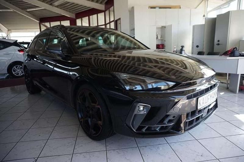 Gebraucht Cupra Leon VZ 333 PS (244 kW) 2025 Mitternachtsschwarz Kombi